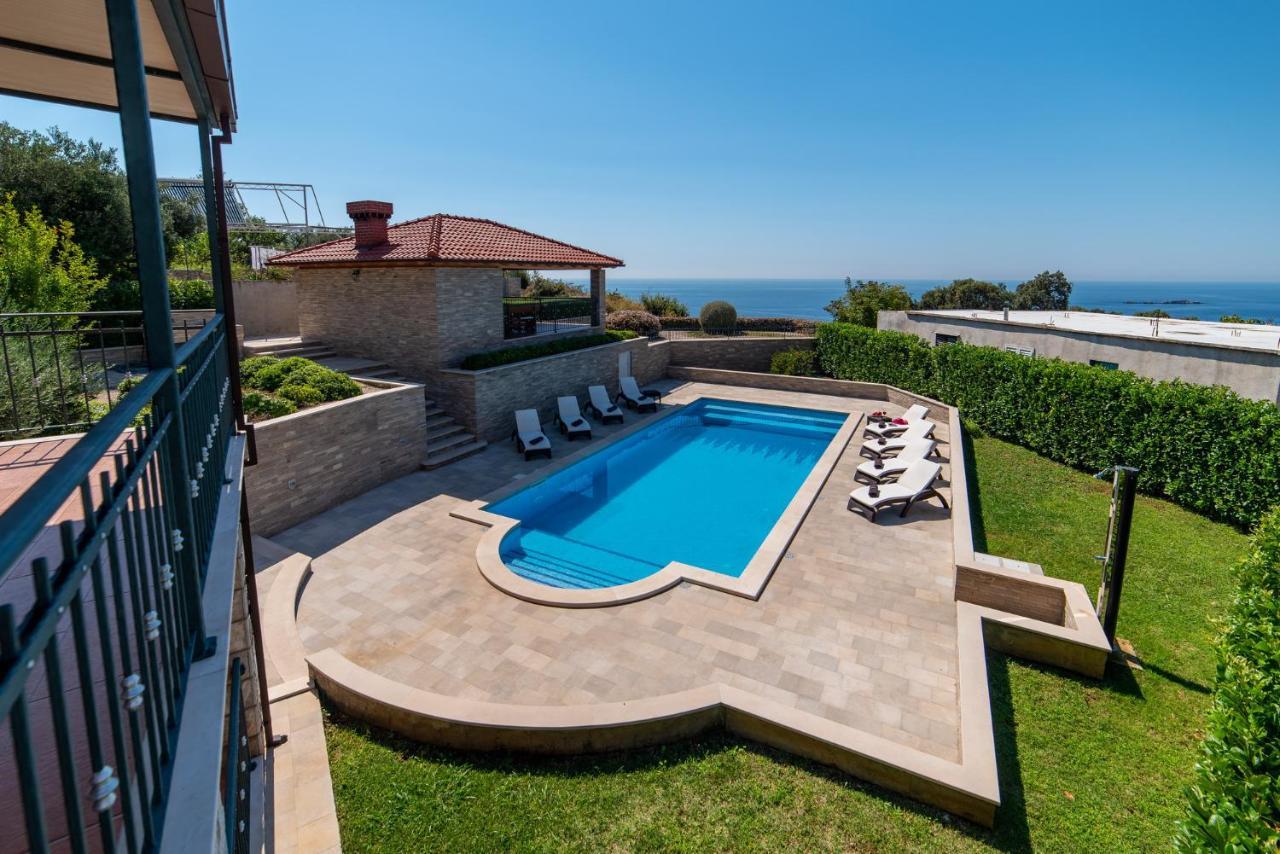 Apartment Sutalo 2 *